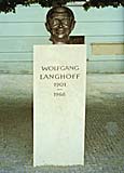 Dia-Serie Wolfgang-Langhoff-Büste